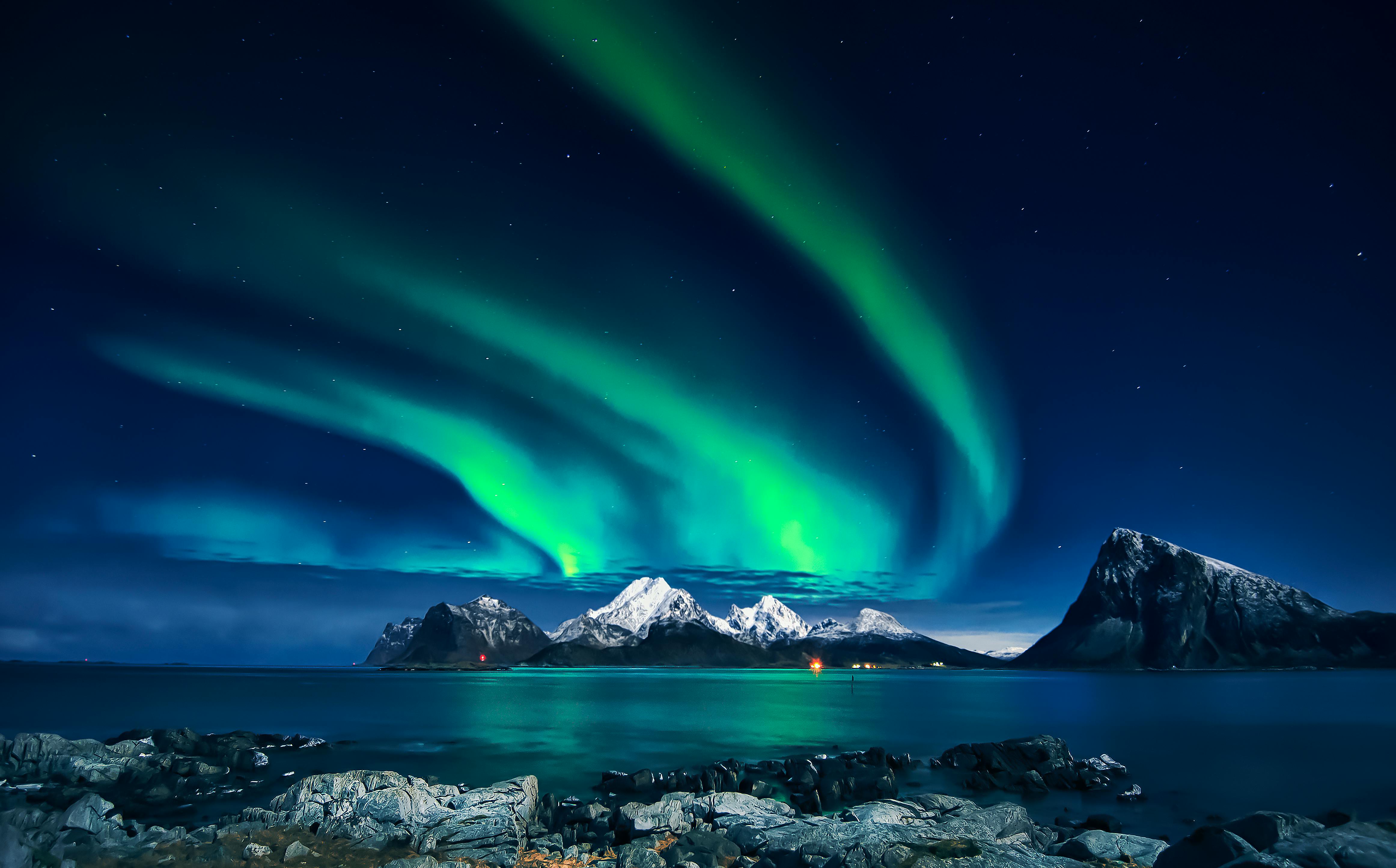 aurora-iceland